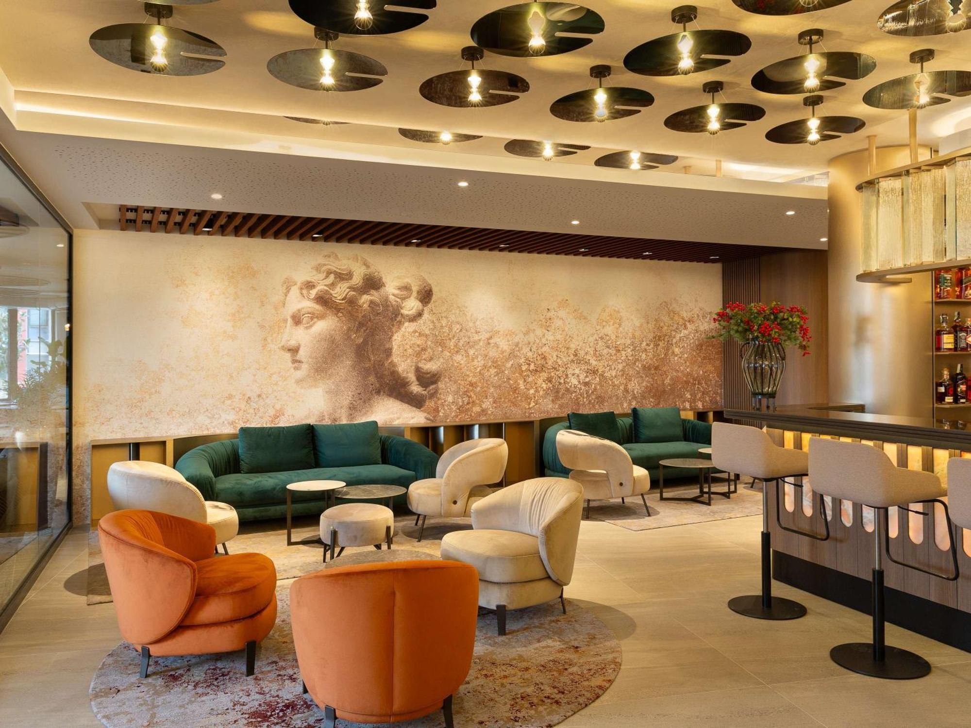 Mercure 4*